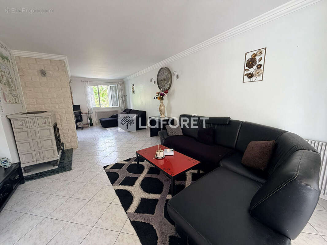 Maison individuelle avec sous-sol total et dépendance à Vigneux-sur-Seine - photo 3