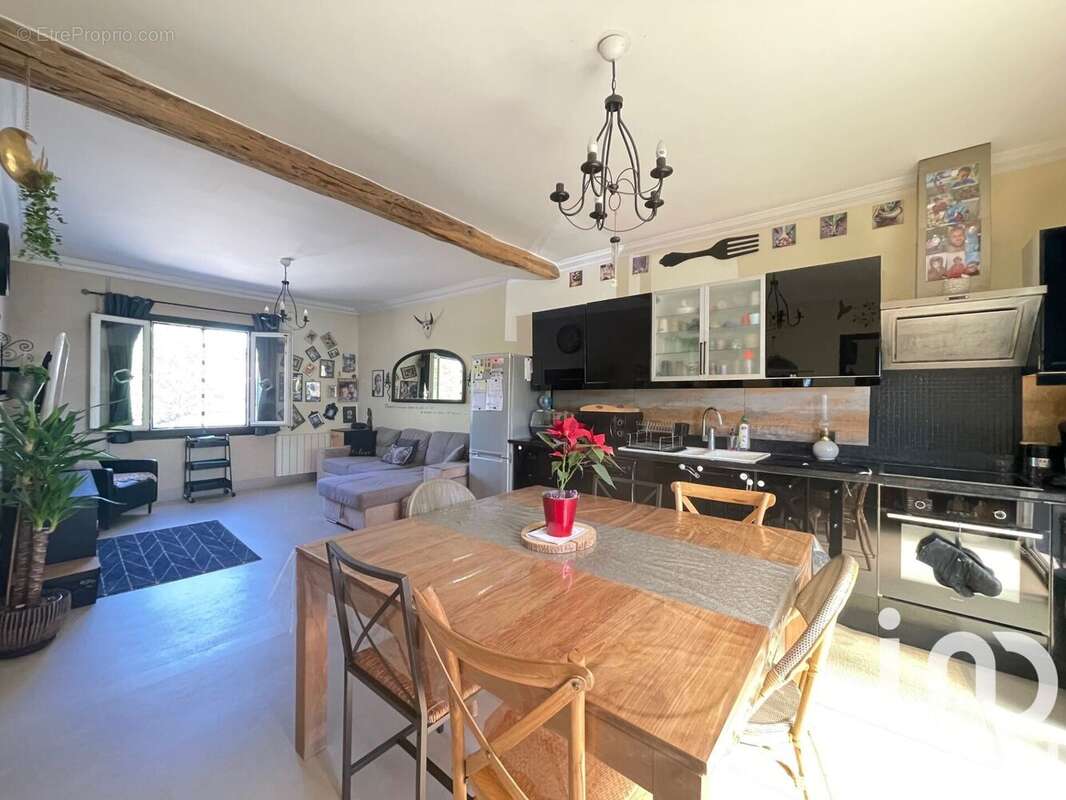 Photo 2 - Maison à MONTFERMEIL