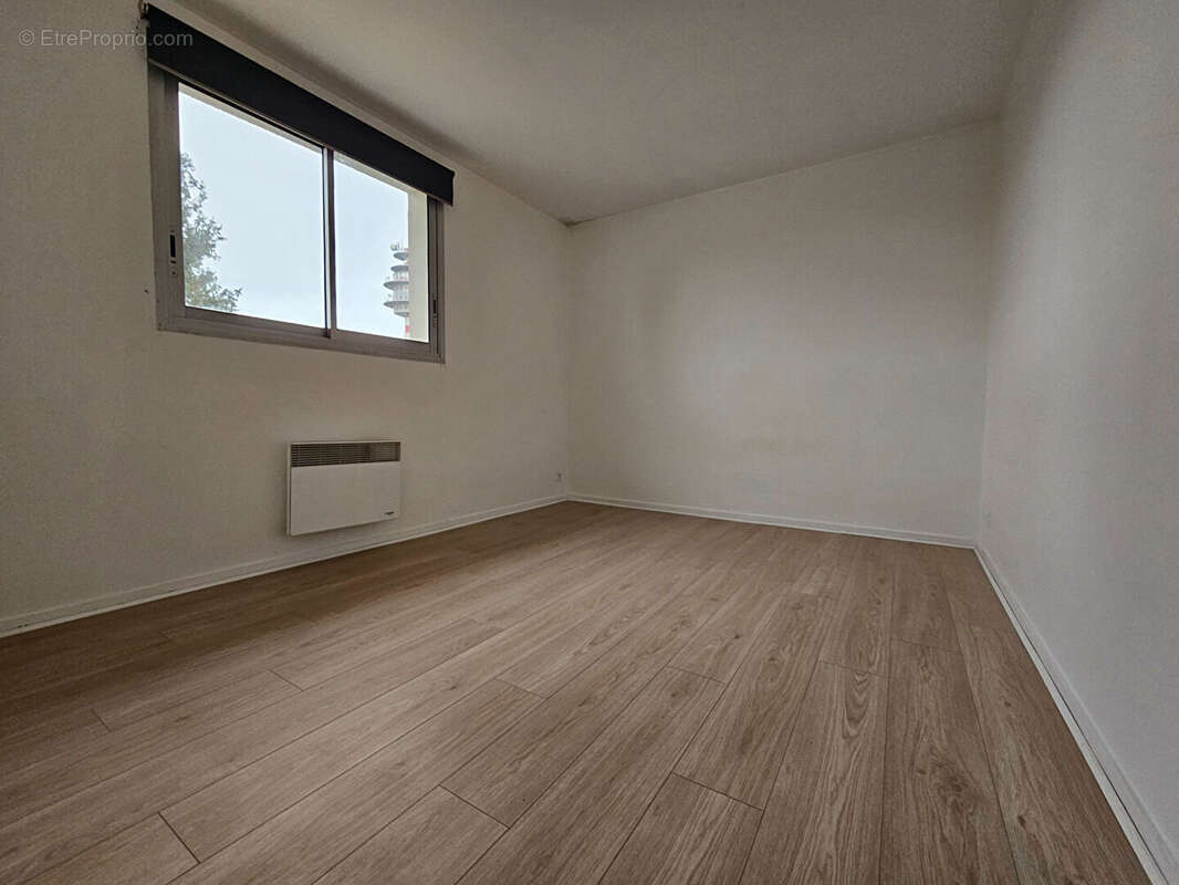 Appartement à LE MESNIL-ESNARD