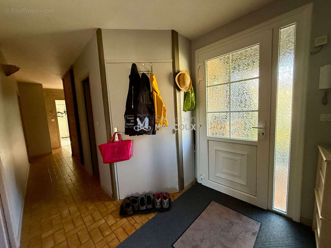 Maison à BOISSET-SAINT-PRIEST