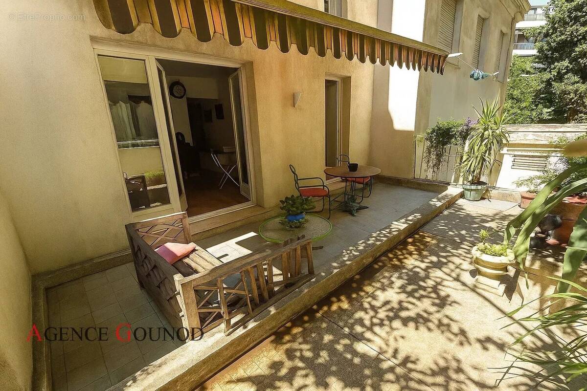 Appartement à NICE