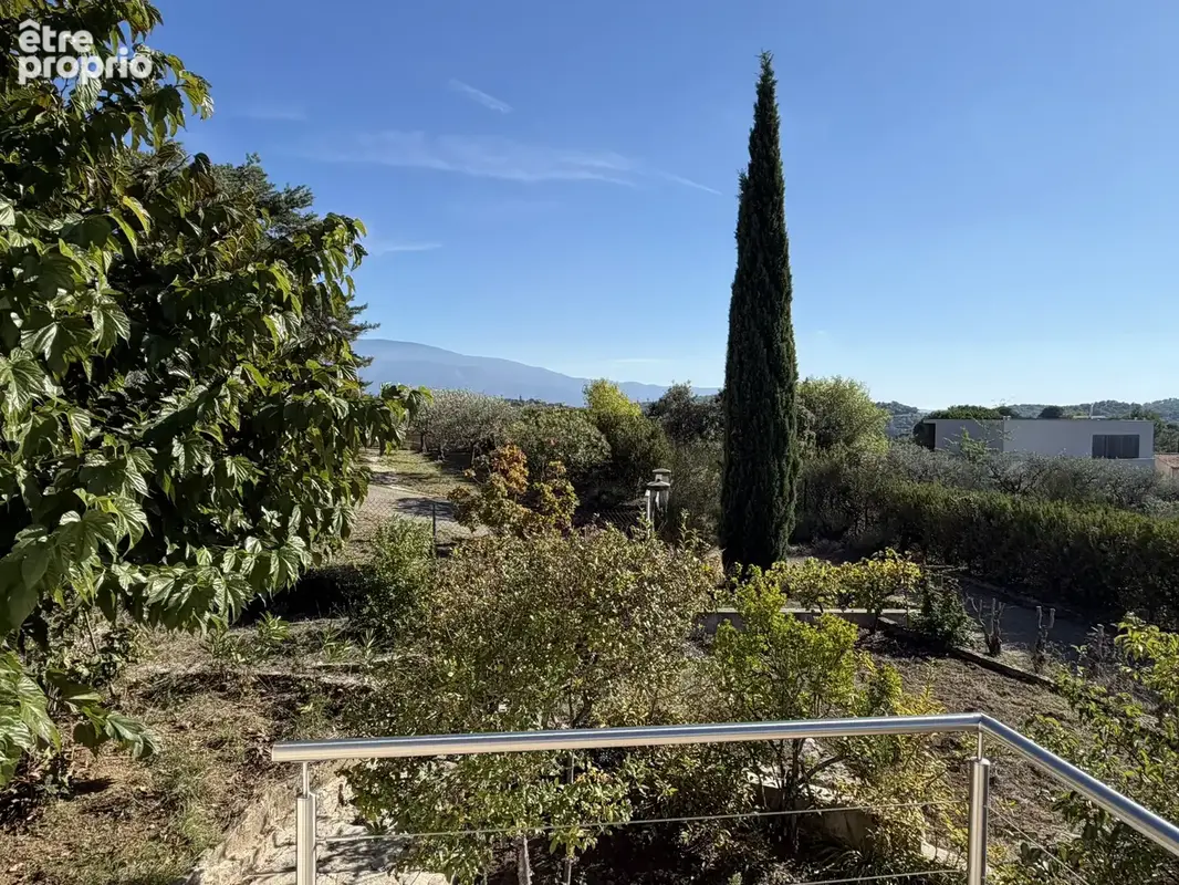 Maison avec vue dégagée et nombreuses dépendances - photo 15