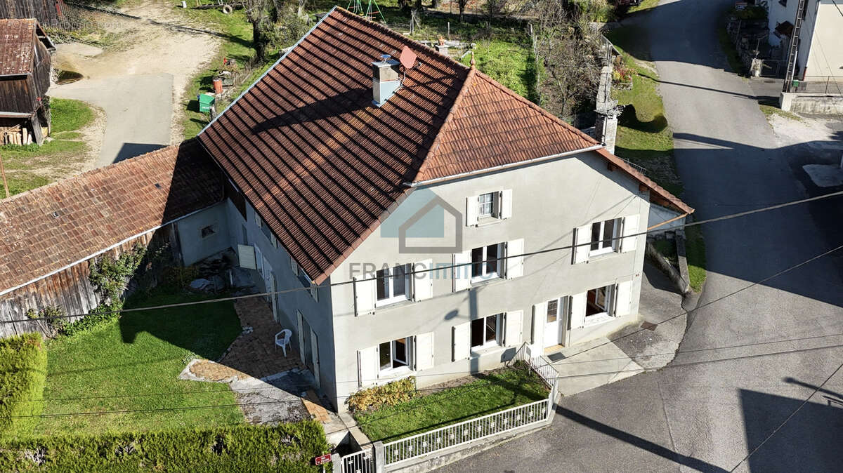 Maison à VAUFREY
