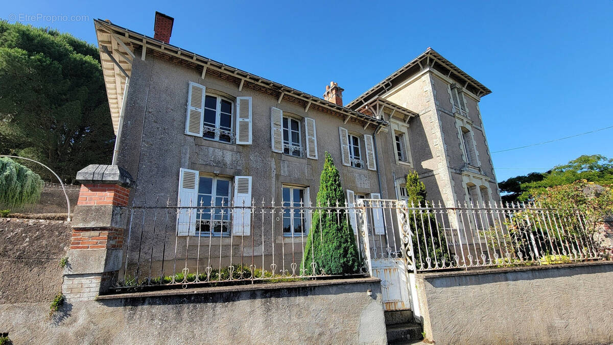 Maison à CHEMILLE
