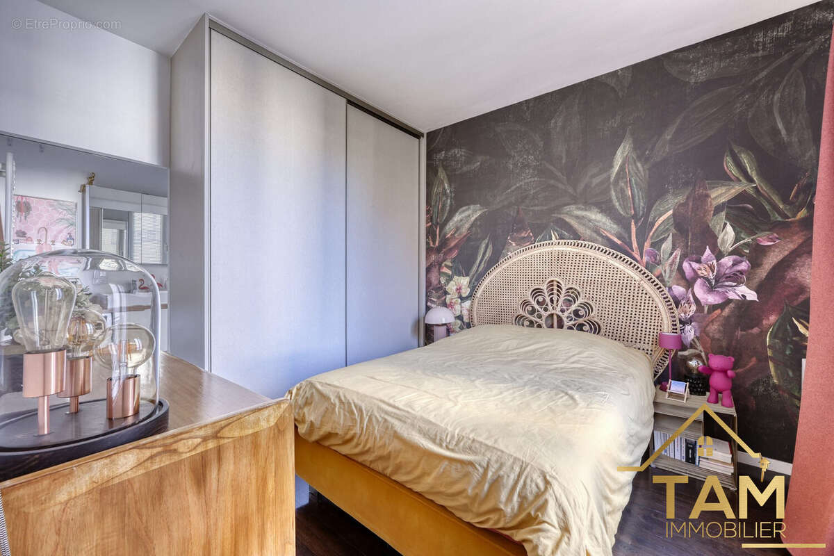 Appartement à SURESNES