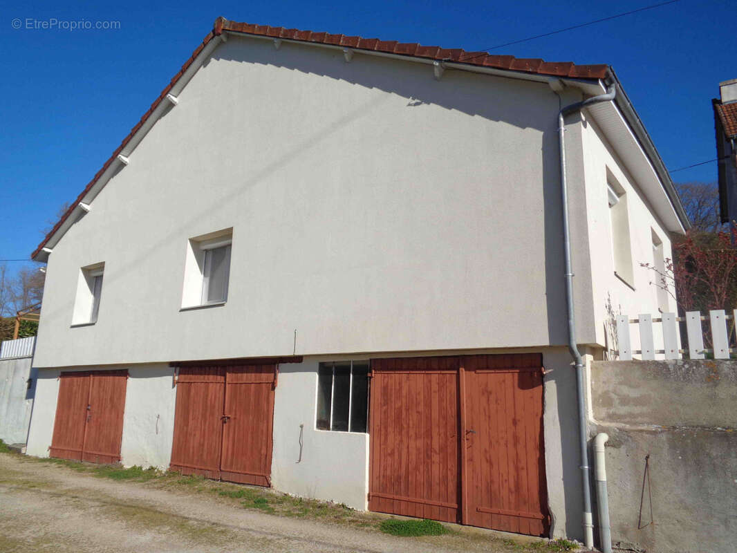 Maison à GUEUGNON