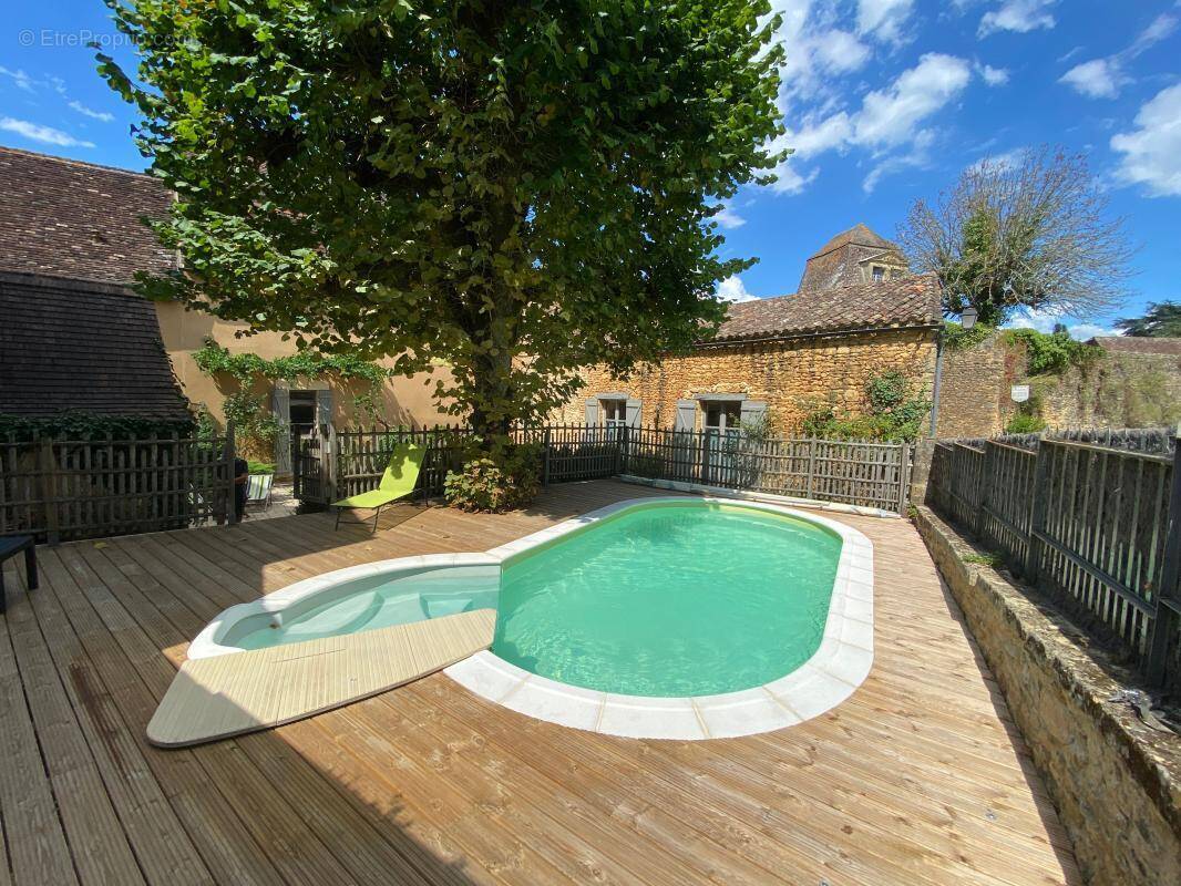 Propriété de caractère restaurée avec piscine chauffée, idéale chambres d’hôtes – Sainte-Alvère - photo 2