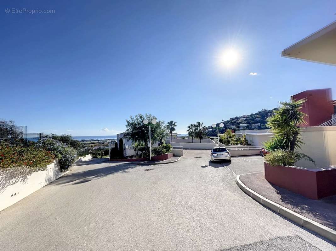 Appartement à MANDELIEU-LA-NAPOULE