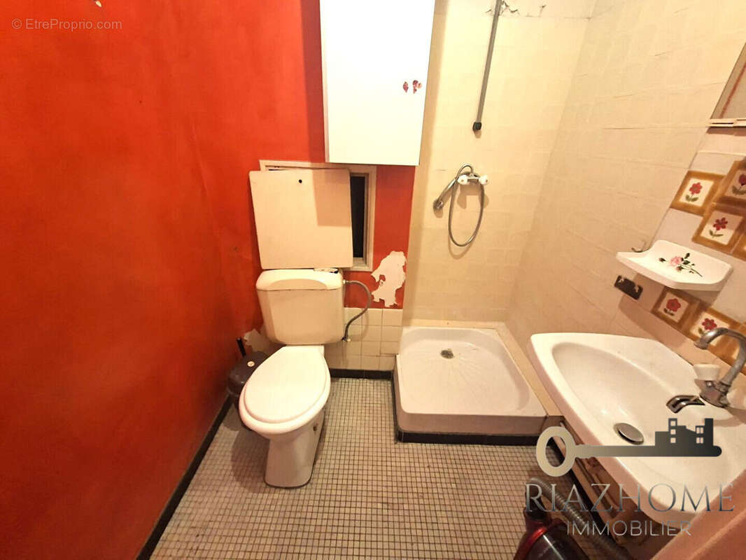 Appartement à PARIS-18E