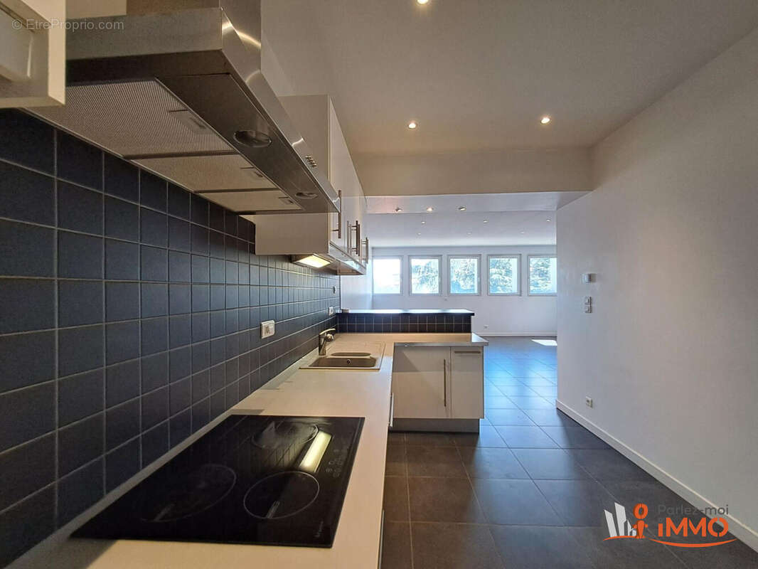 Appartement à SAINT-ETIENNE