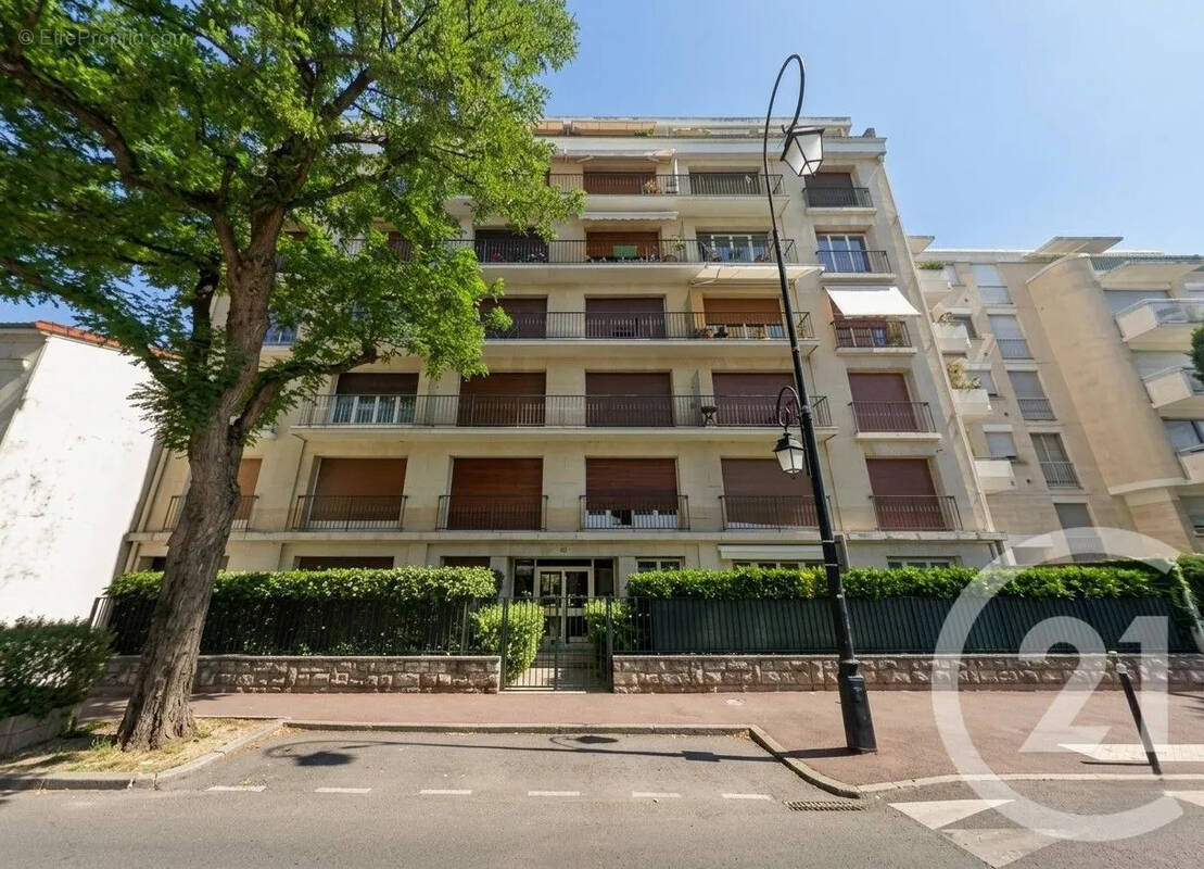 Appartement à SAINT-MAUR-DES-FOSSES