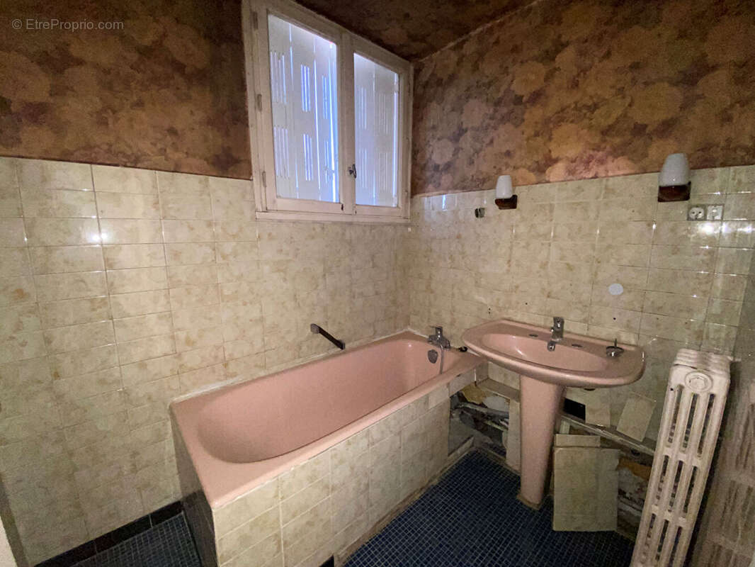 Appartement à SAINTE-GENEVIEVE-DES-BOIS