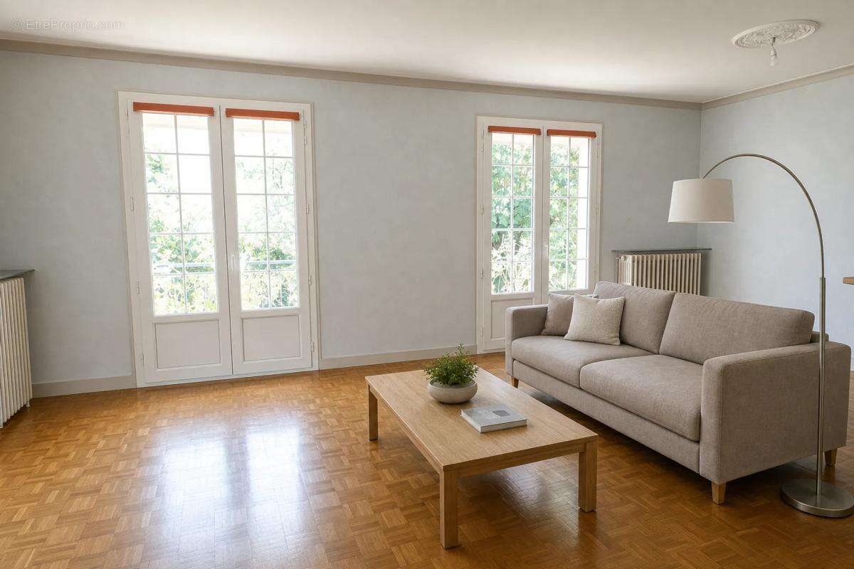Maison à CONDAT-SUR-VIENNE
