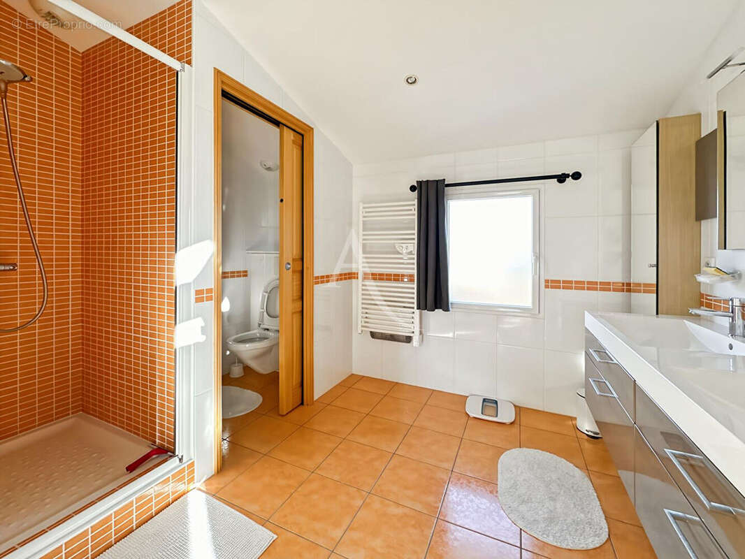 Maison contemporaine - au calme d'une impasse en centre-ville - photo 16