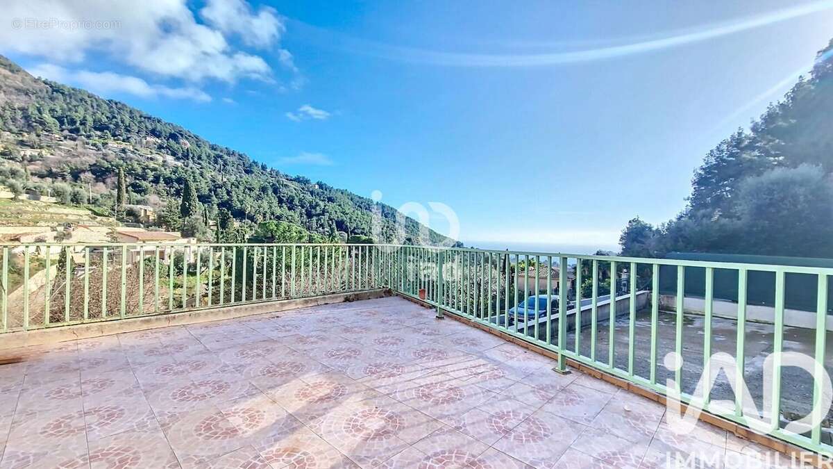 Photo 2 - Maison à CASTELLAR