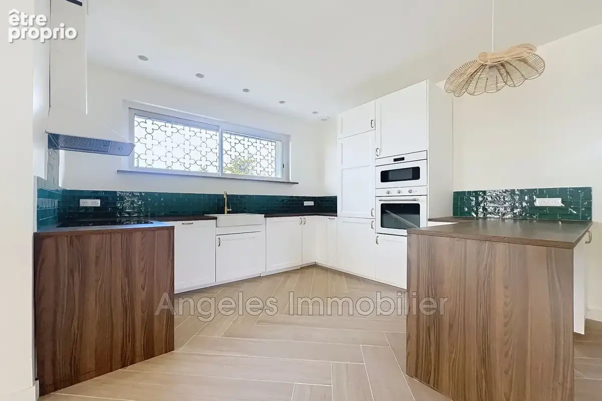 Maison 8 pièces 190 m² à vendre à Antibes (06160) - photo 2