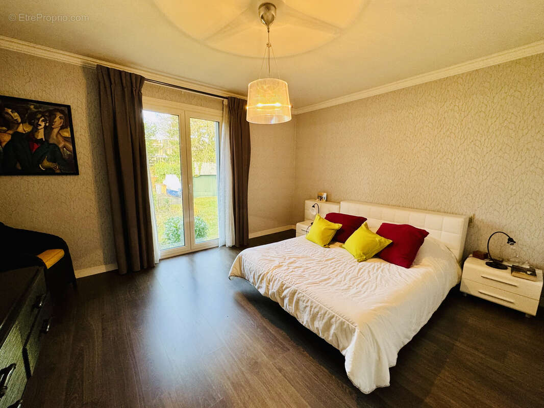 Maison à DAMMARIE-LES-LYS