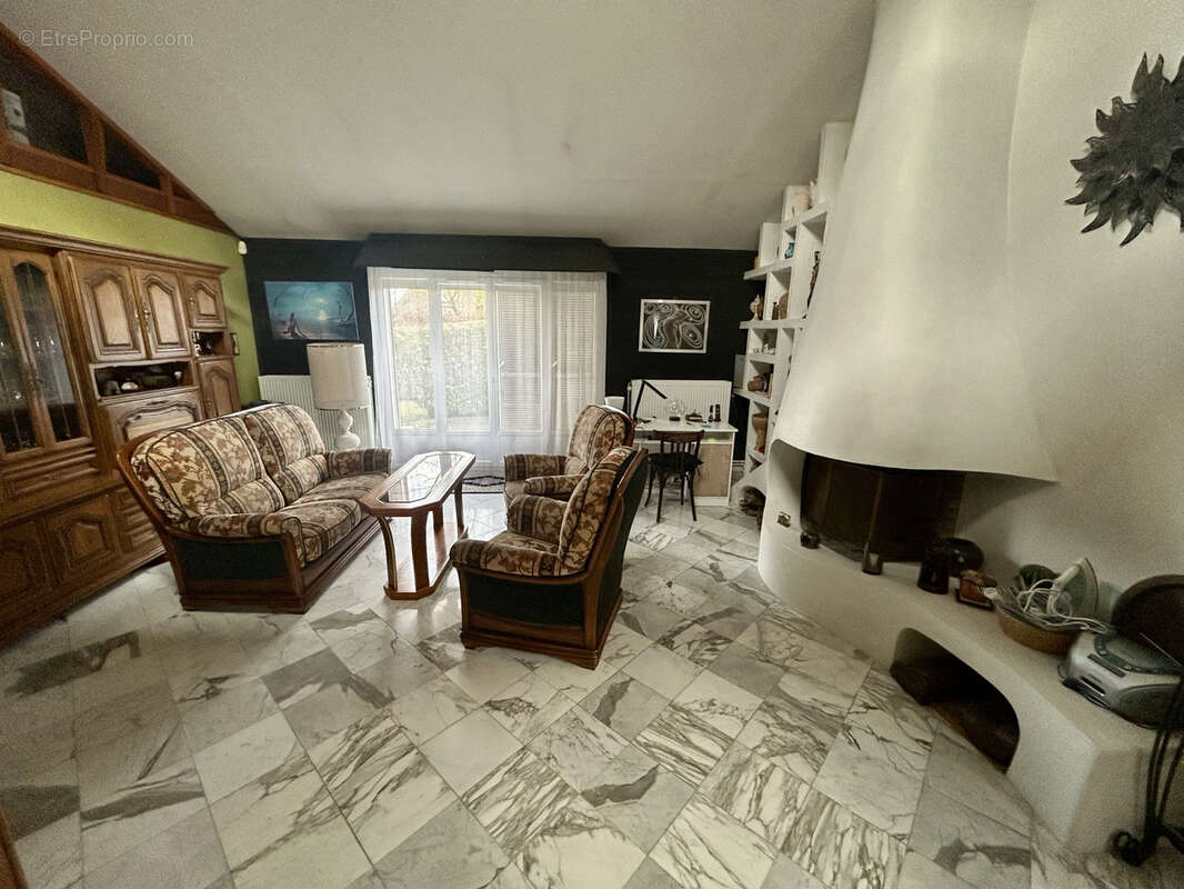 Maison à CLAYE-SOUILLY