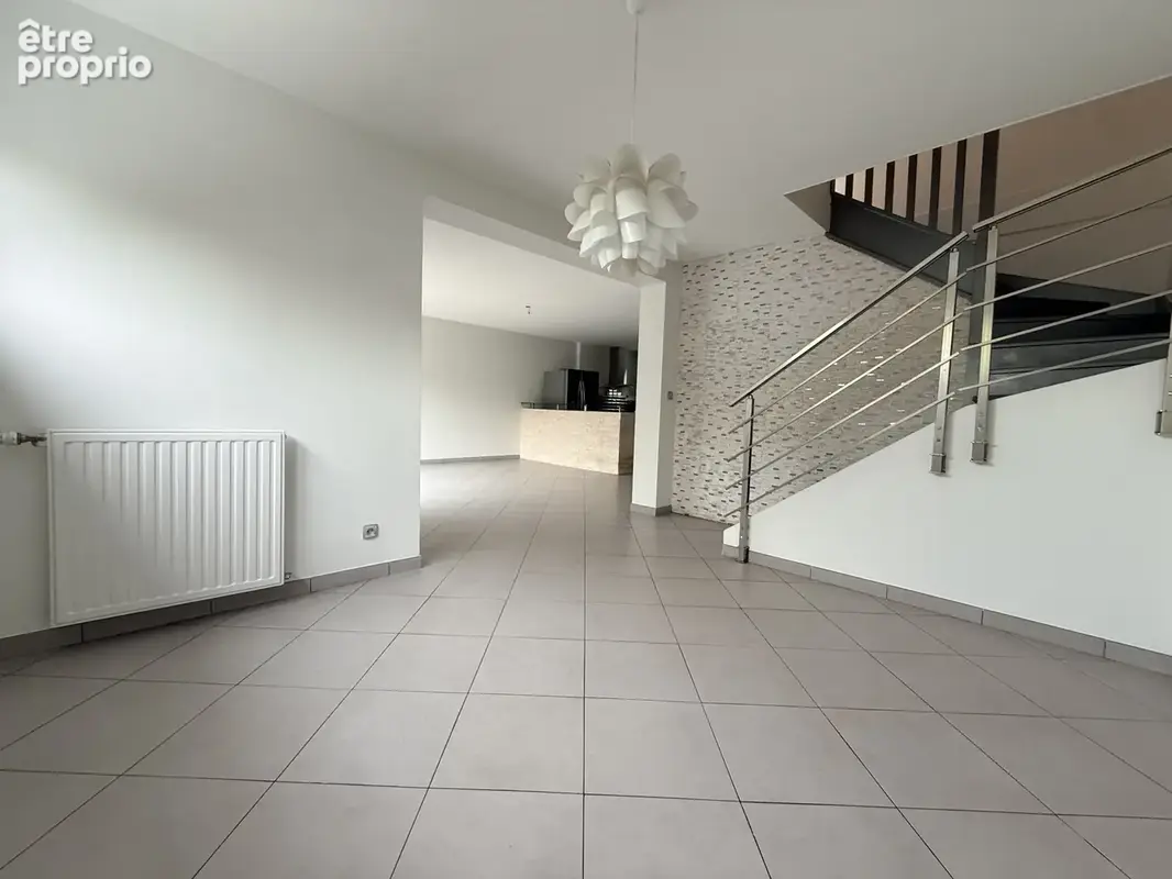 HIDRI IMMO PLUS vous propose en exclusivité une maison avec jardin, terrasses et garage à Saint-Martin-d'Hères - photo 8