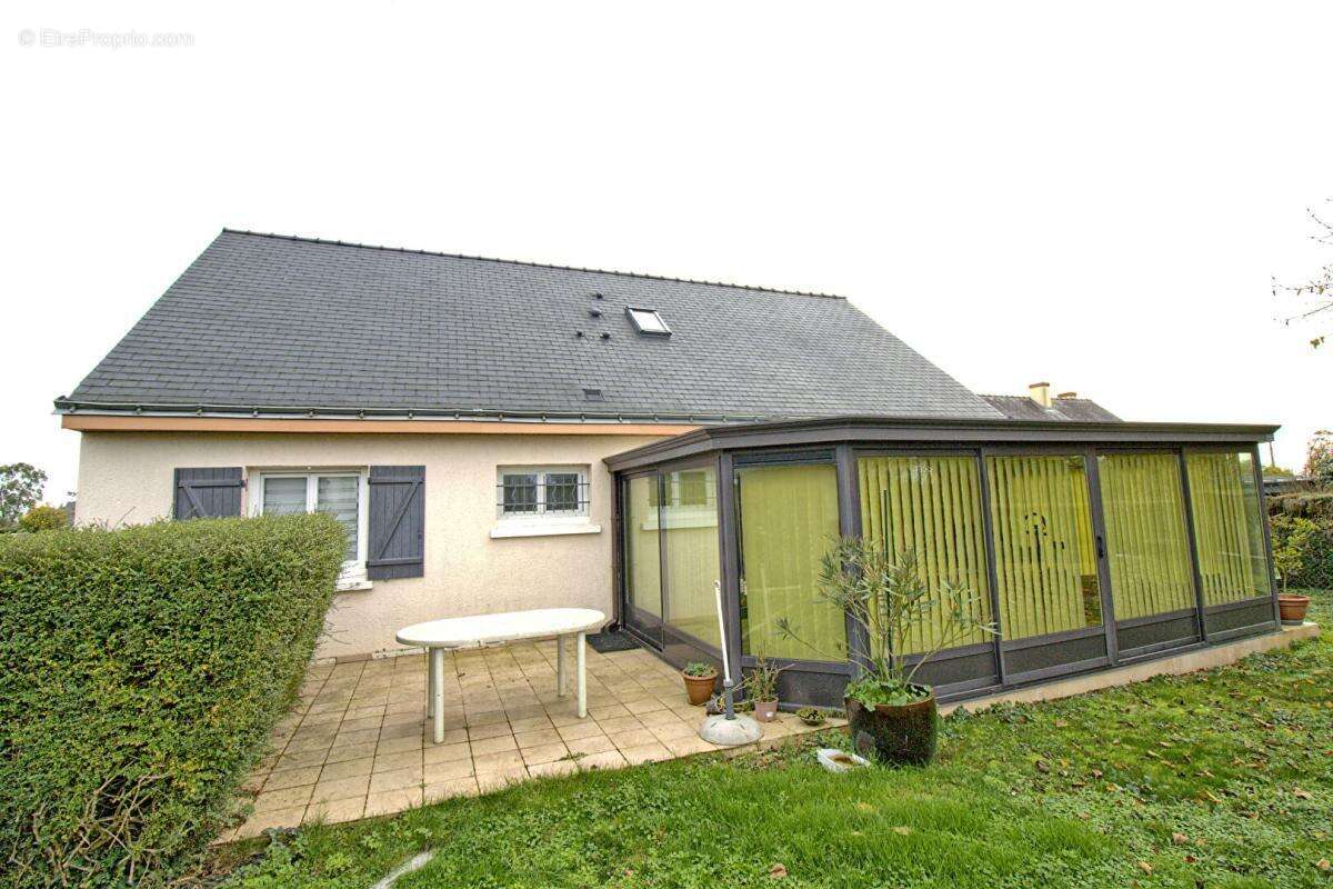 Maison à LA MEMBROLLE-SUR-LONGUENEE