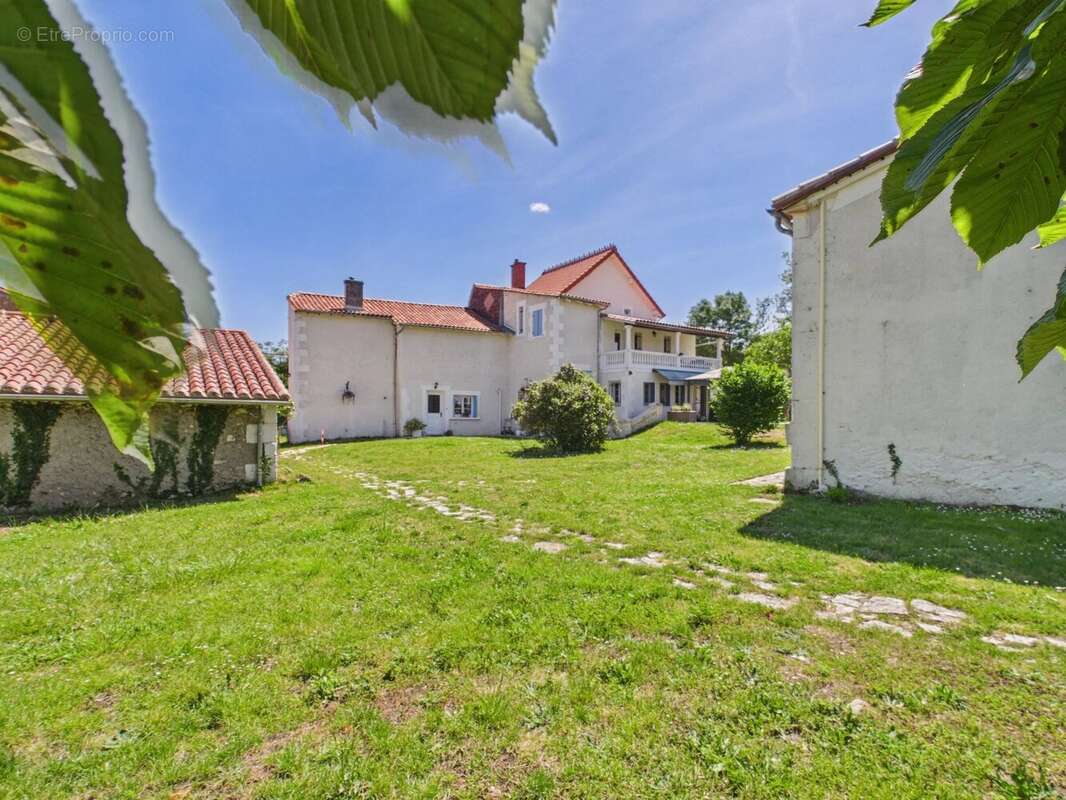 Maison à RIBERAC