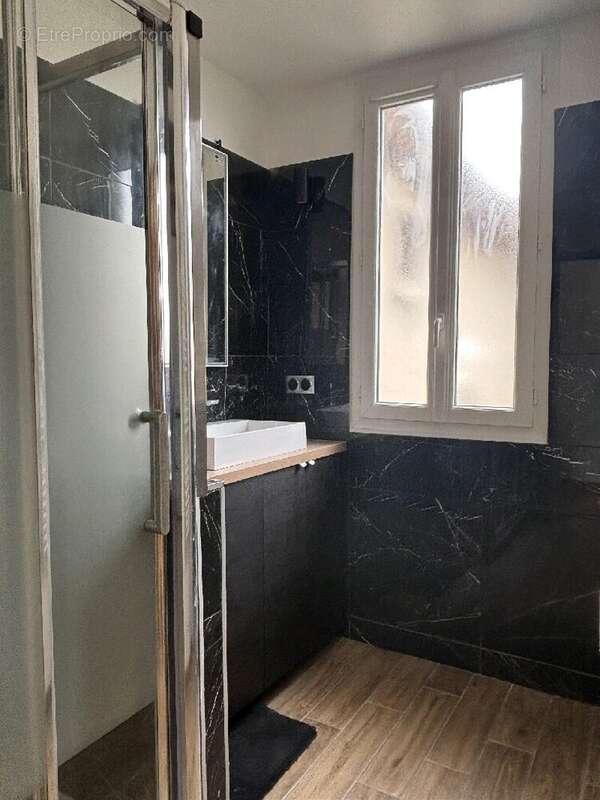 Appartement à BOIS-COLOMBES