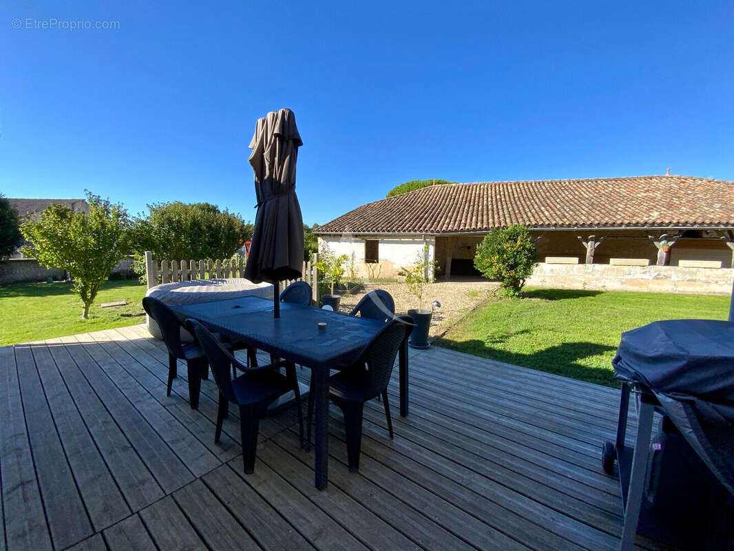 Maison  6 pièce(s) 200 m2 - photo 14
