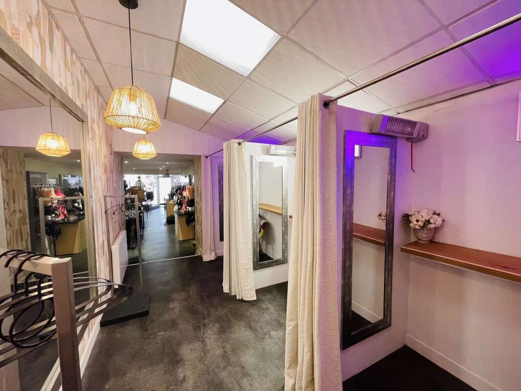 Commerce à BARBEZIEUX-SAINT-HILAIRE