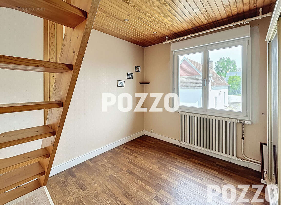 A VENDRE Maison Saint Hilaire Du Harcouet (VIREY) 7 pièce(s) 96 m2 - photo 10