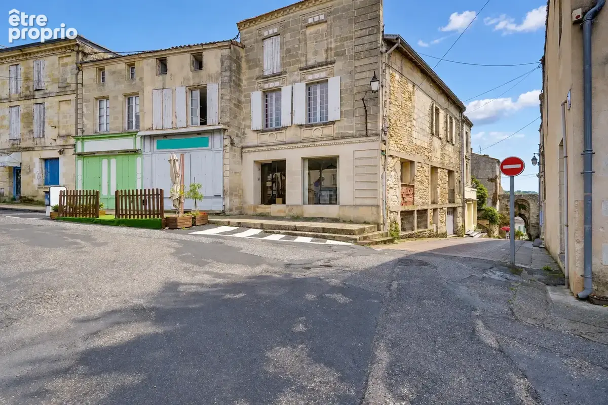 Immeuble 5 pièces de 200m2 - photo 1