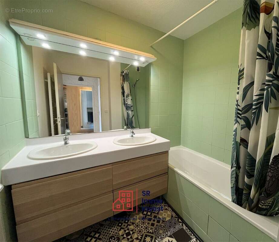 Photo 7 - Appartement à VILLEURBANNE