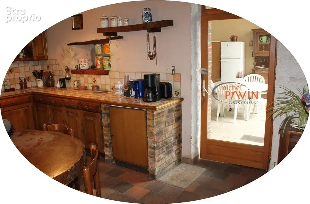 Maison 7 pièces 142 m² à vendre à La Guerche-Sur-L'aubois (18150) - photo 8