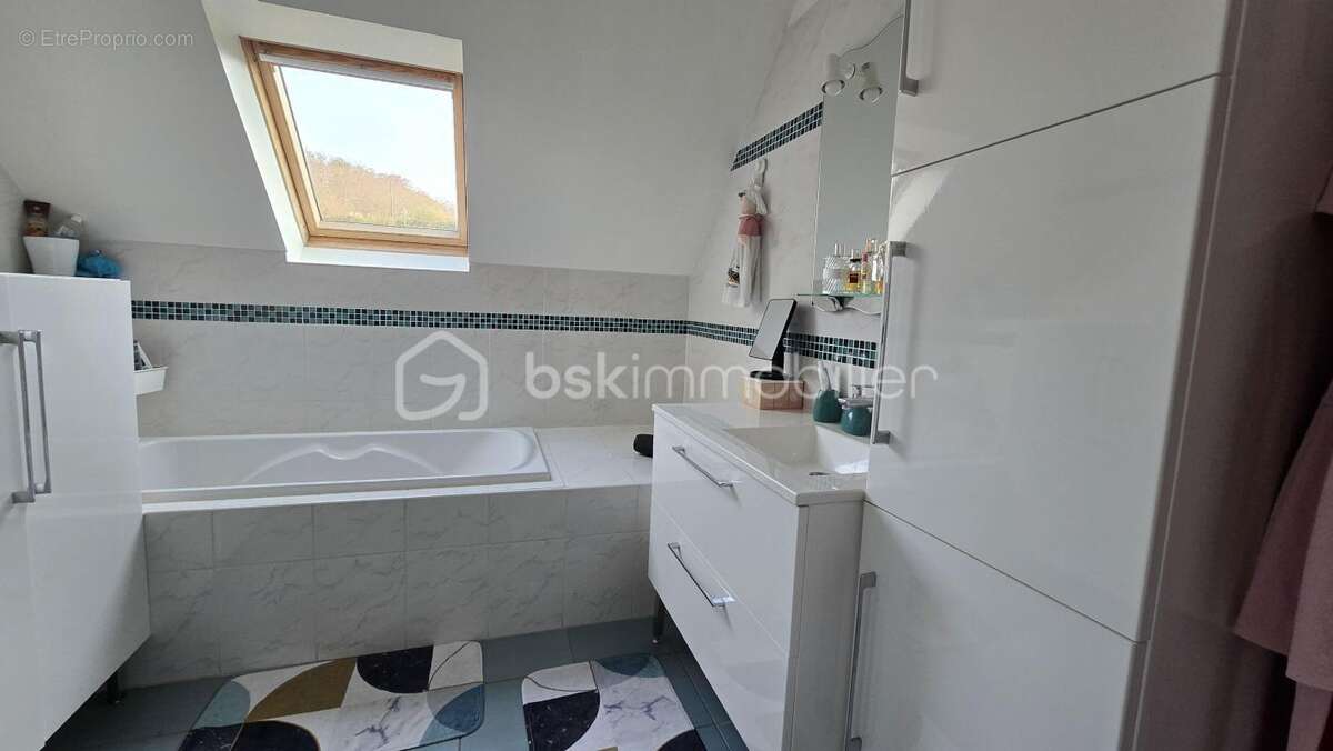 Maison à SAINT-AUBIN-EPINAY