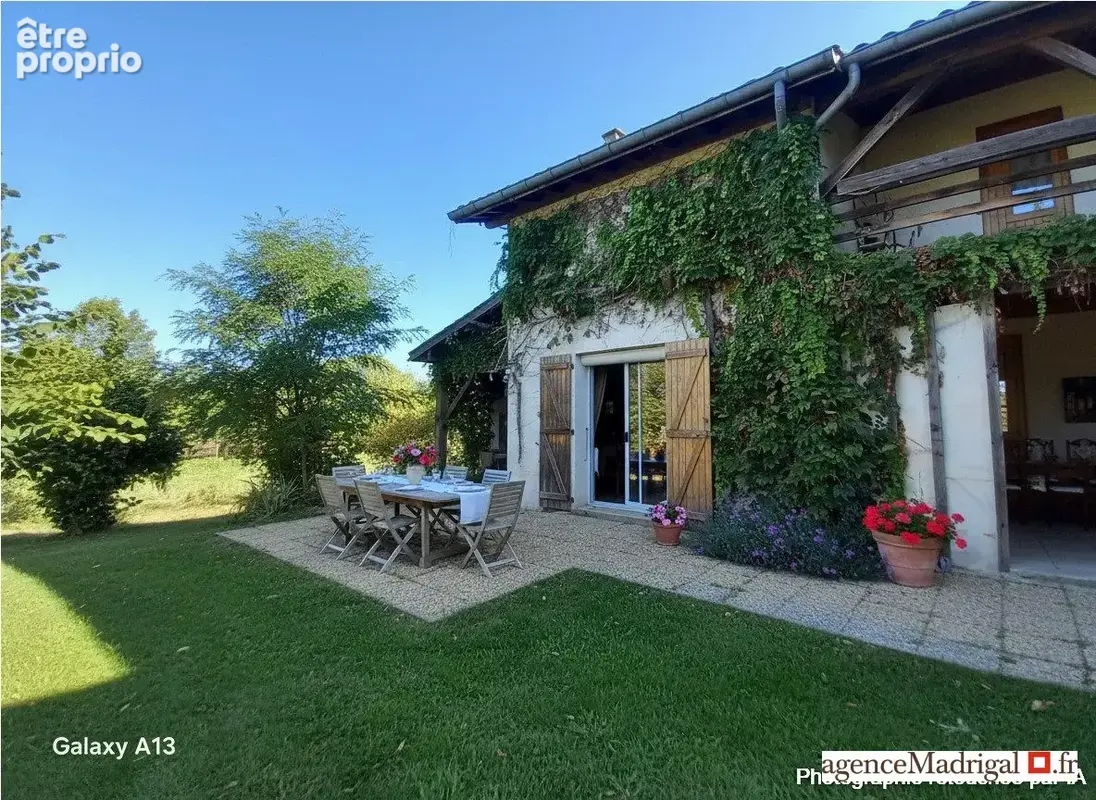 Maison 6 pièces 153 m² à vendre à La Buisse (38500) - photo 3