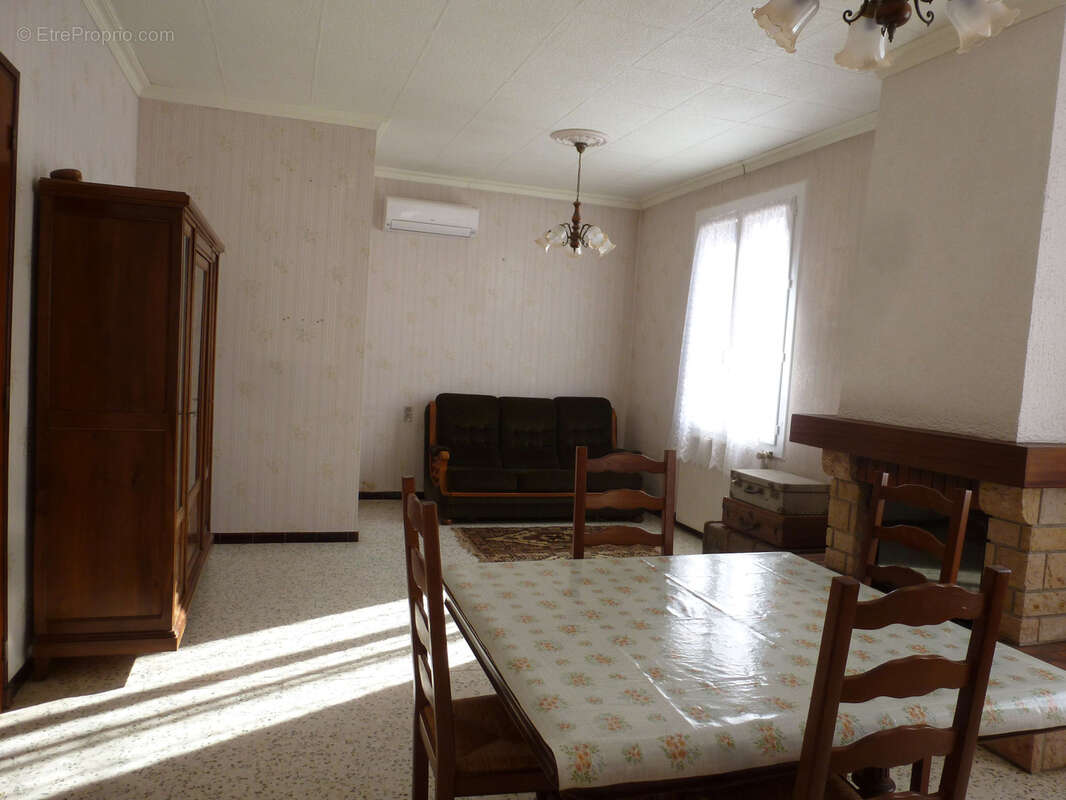 Maison à ROQUEFORT-DES-CORBIERES