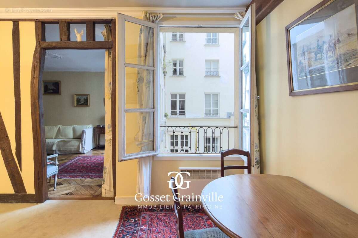 Appartement à PARIS-9E