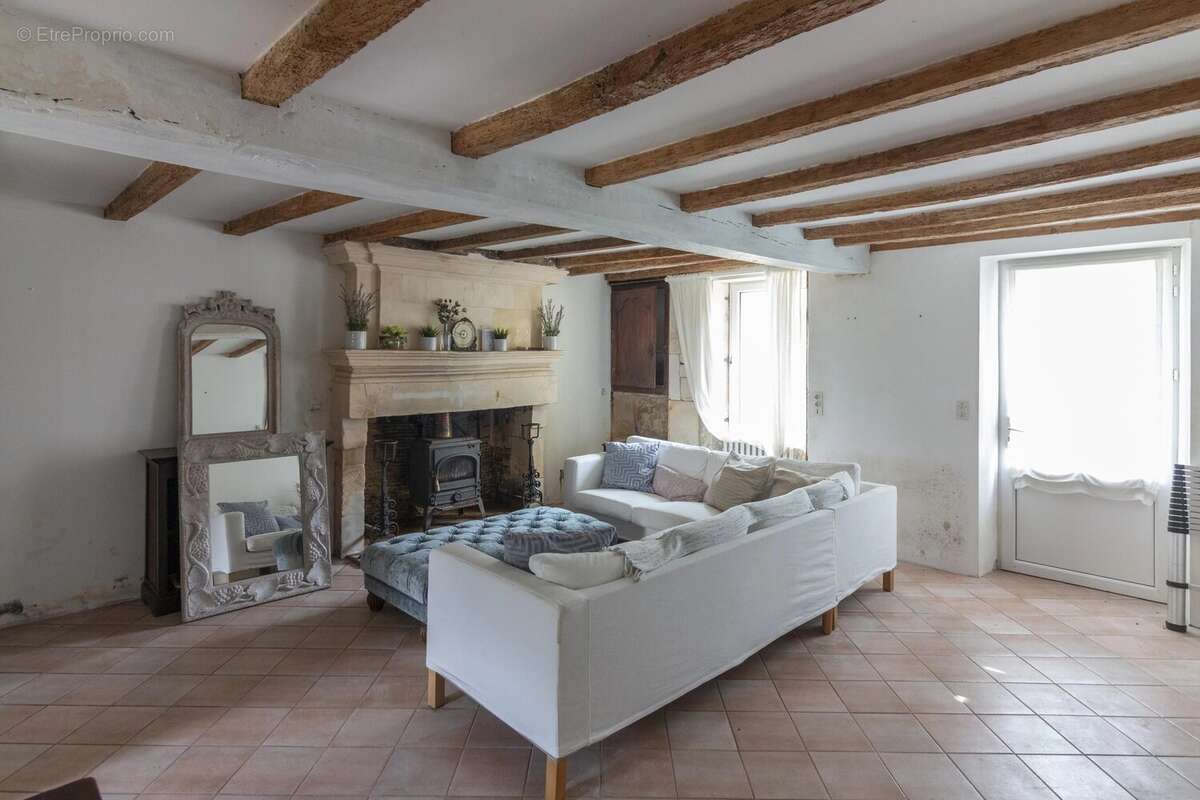 Charmante maison de village avec piscine et dépendance - photo 4