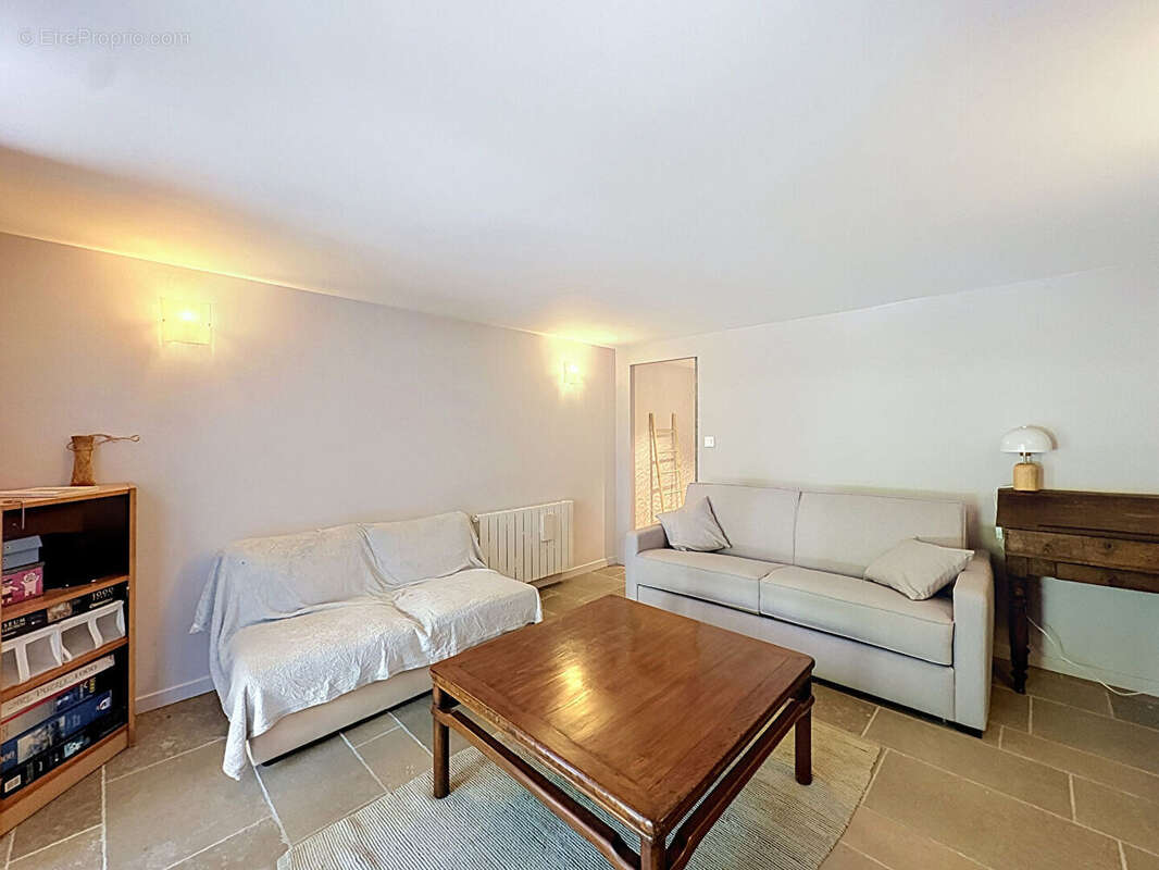A VENDRE MAISON 1900 Caluire CENTRE BOURG  10 pièce(s) 307 m2 - photo 15