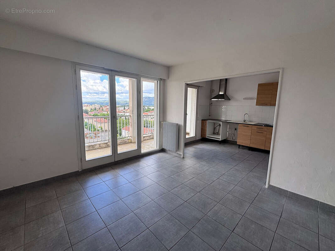 Appartement à BOURG-LES-VALENCE