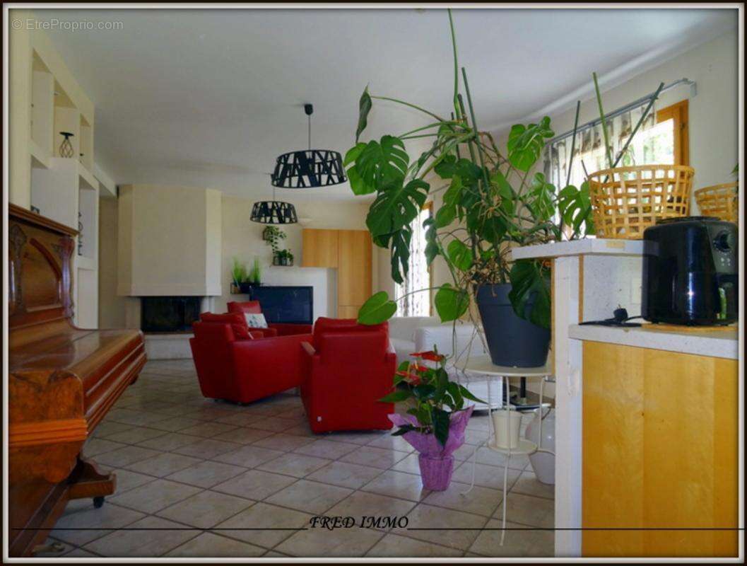 Maison à MONTMAGNY