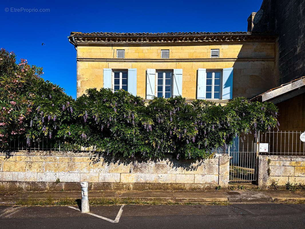Maison à CHAMPAGNOLLES