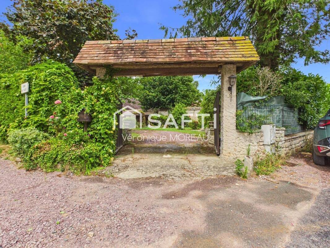 Photo 1 - Maison à SAINTE-CROIX-GRAND-TONNE