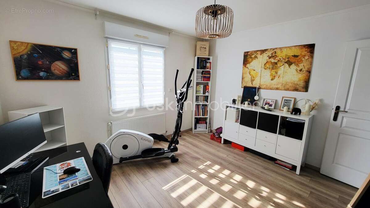 Maison plain pied avec garage - photo 10