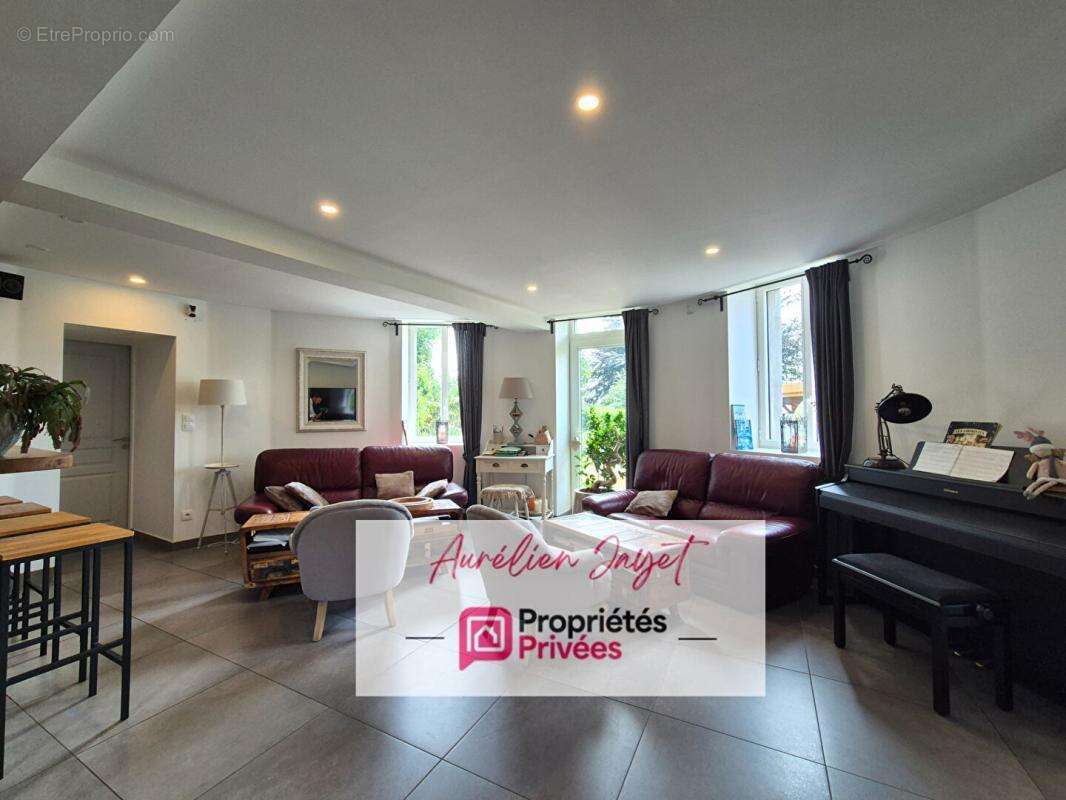 Maison Atypique  au coeur de  Gonneville La Mallet - photo 2