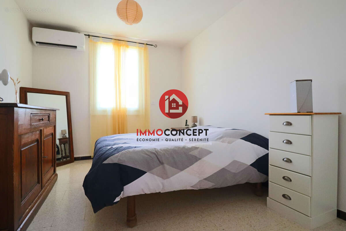 Maison à LAUDUN-L&#039;ARDOISE