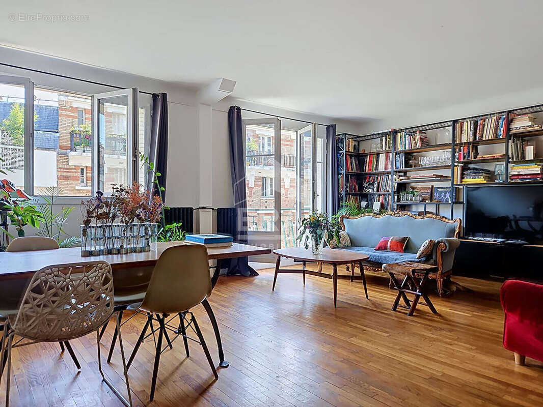 Appartement à PARIS-12E