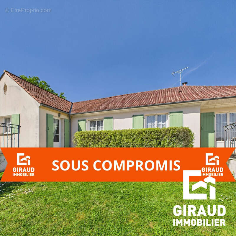 Maison à L'HERMENAULT