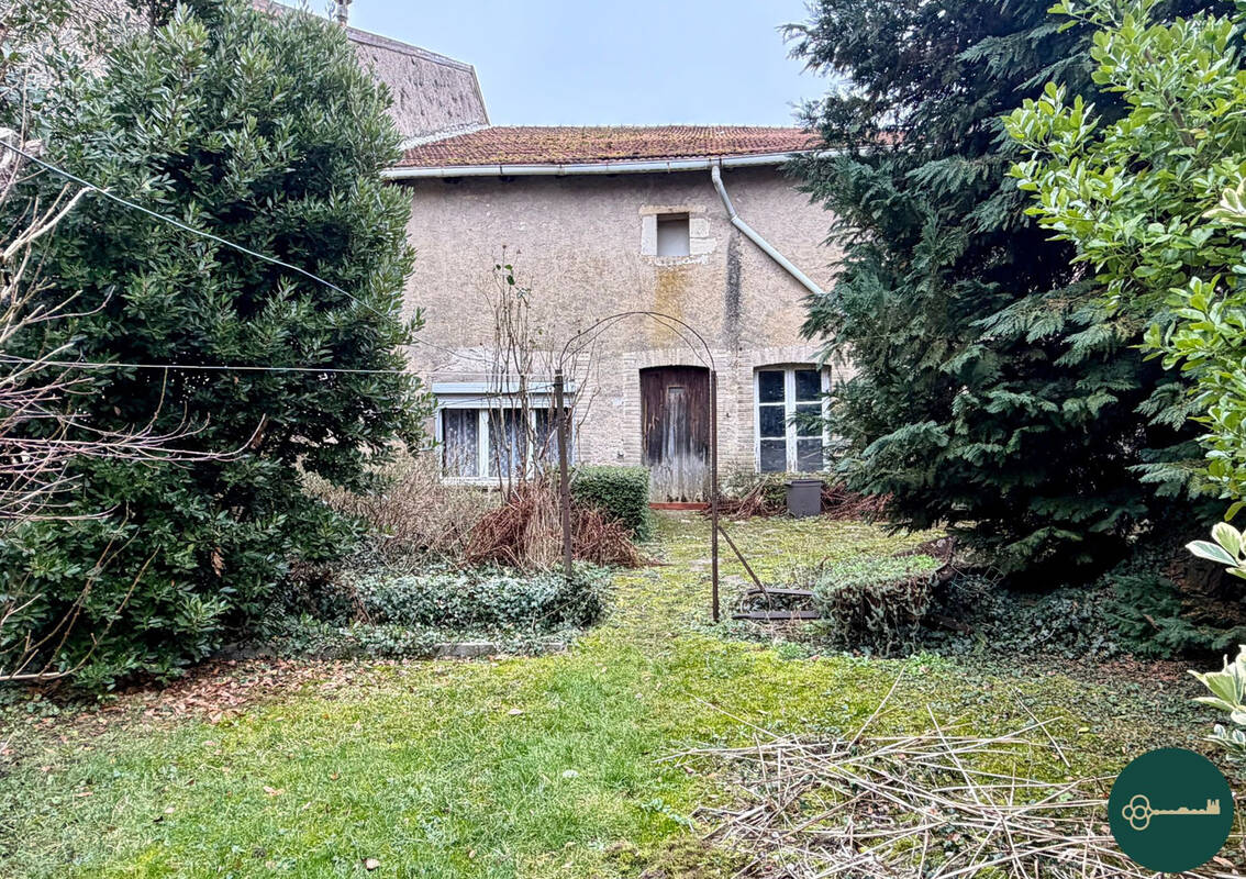 Maison à CHAUDENEY-SUR-MOSELLE