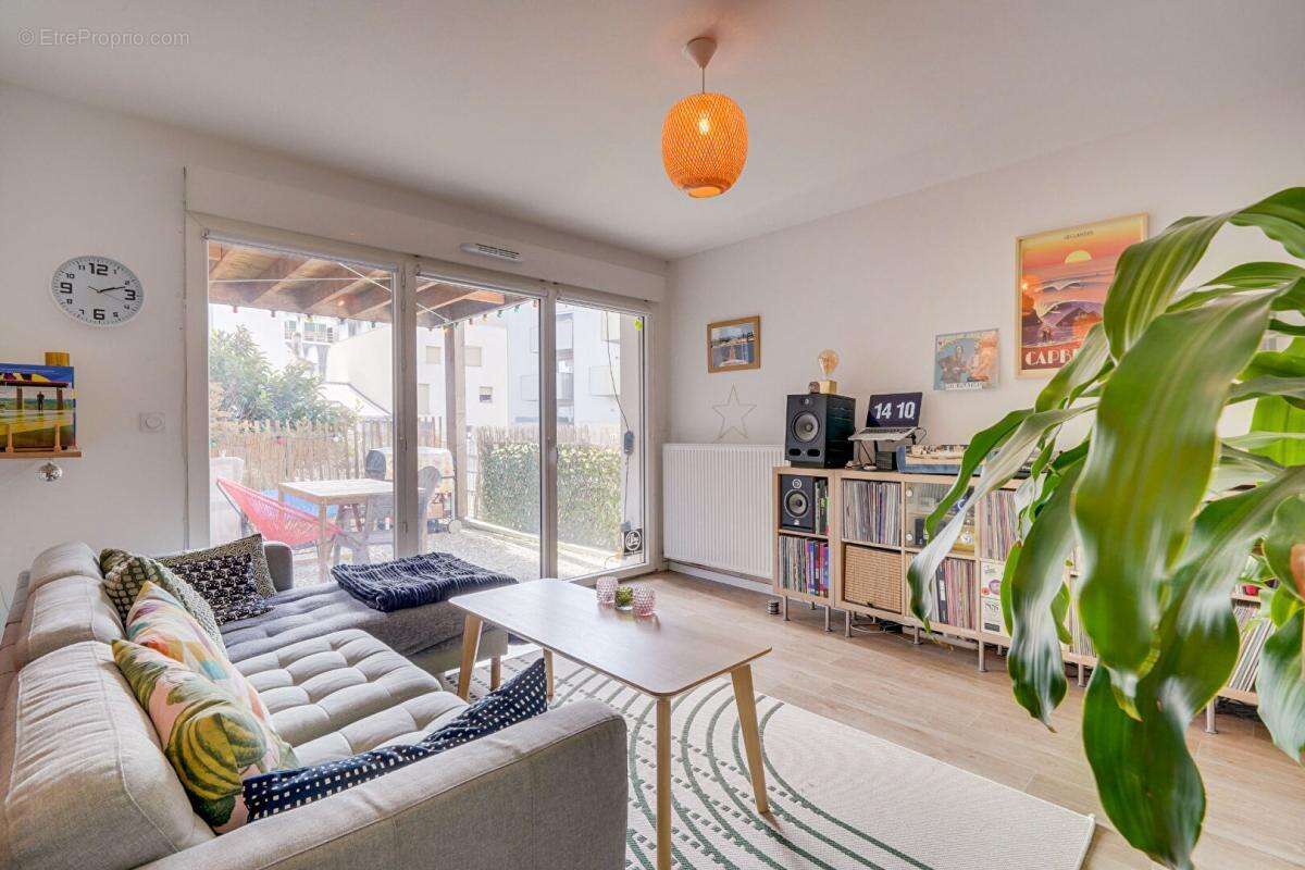 Appartement à BORDEAUX