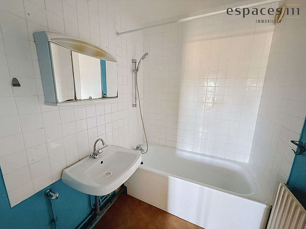 Appartement à MONTIGNY-LE-BRETONNEUX